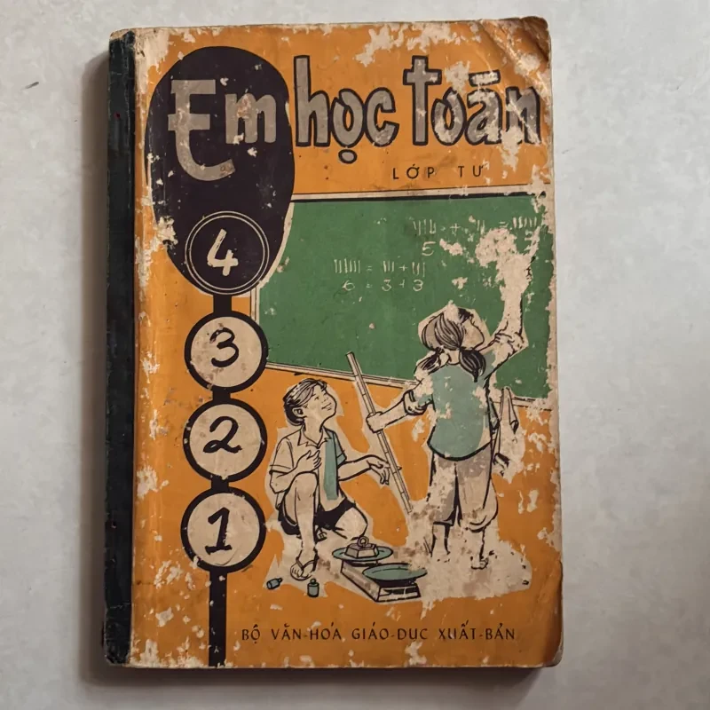 Em học toán Lớp tư - 1965s