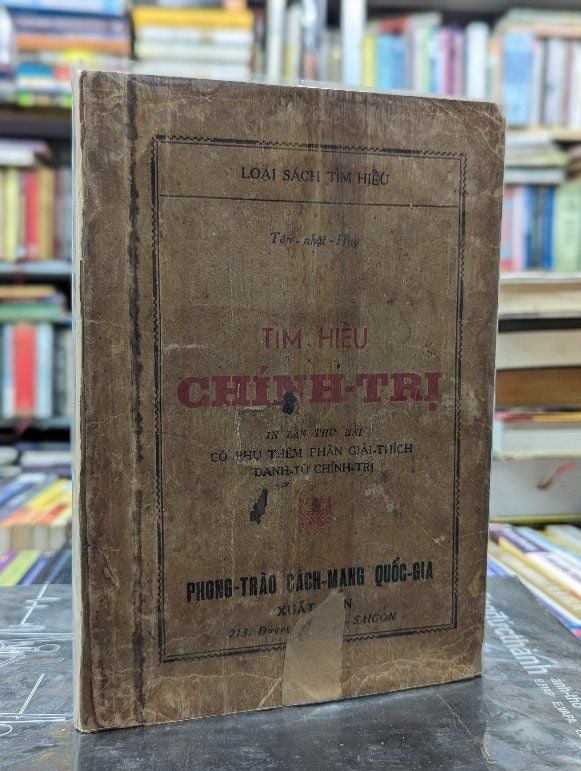 Tìm hiểu chính trị