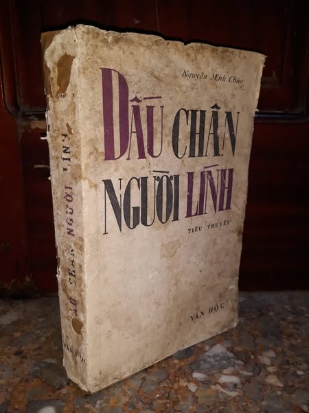 Dấu Chân  Người Lính